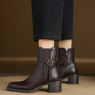 秋冬季法式复古带扣粗高跟短靴侧拉链单靴加绒马丁靴大码33--43码