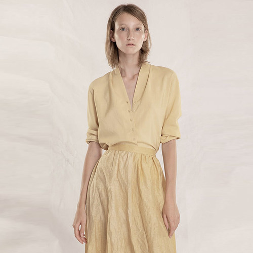 桑蚕丝衬衫上衣单排多扣