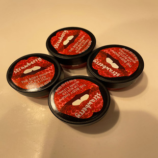 英国THE BODY SHOP草莓芒果西柚润唇膏护唇膏唇蜜补水淡化唇纹