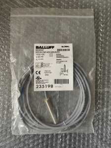 全新原装BALLUFF巴鲁夫 BES0057 BES M12MI-NSC40B-BV03 实物拍摄
