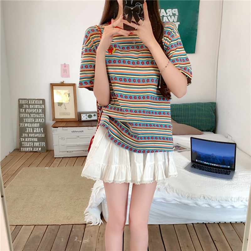 彩色条纹刺绣短袖t恤衫女夏季2025新款设计感正肩半袖多巴胺上衣