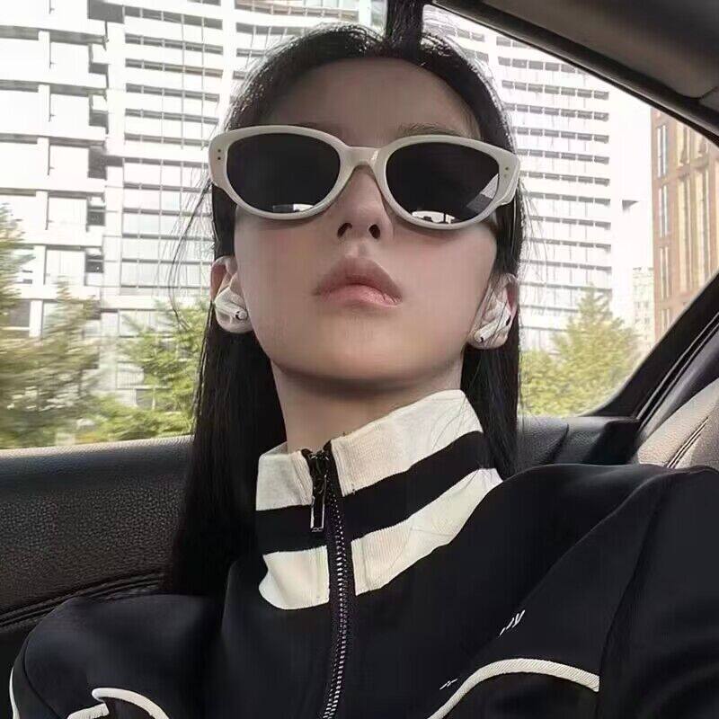 黑白米钉猫眼太阳镜小红书同款墨太阳镜