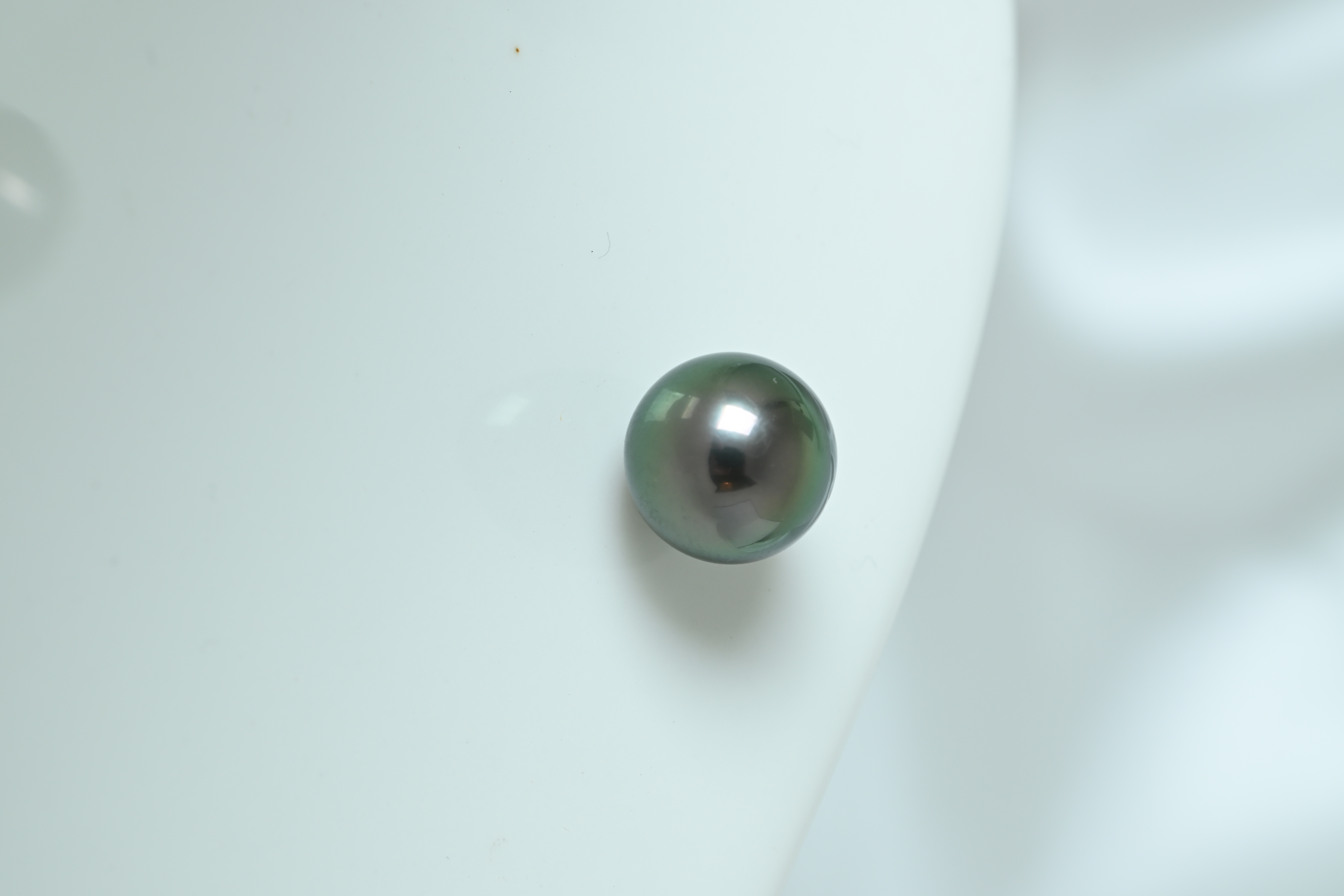 大溪地孔雀绿11.4mm辣色色标级孔雀绿定制戒指吊坠天然海水黑珍珠