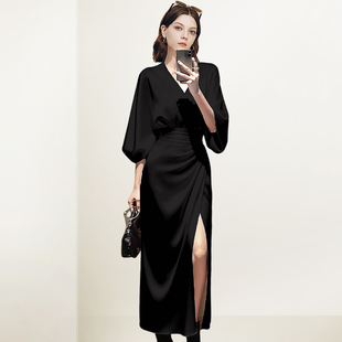 QOOEL知性风黑色V领连衣裙女2026春长袖收腰开衩气质女神范高级感