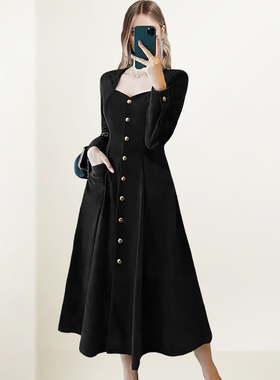 QOOEL赫本风复古气质修身连衣裙2025秋冬新款通勤洋气高级小黑裙