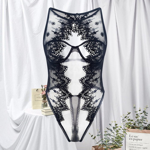 欧美风带钢圈连体迷人设计内衣