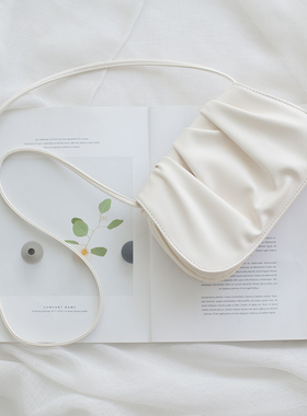 氧气种子2026春季新款日韩流行纯色褶皱翻盖小包百搭斜跨云朵女包