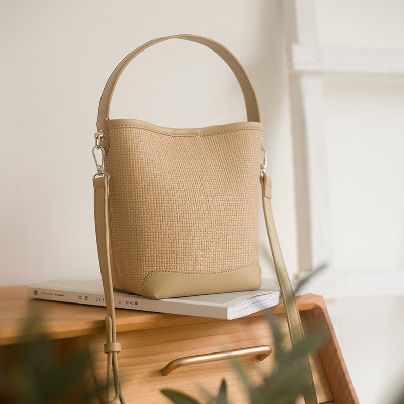 氧气种子2026春季新款 ins日韩百搭休闲撞色水桶包斜挎挽手PU女包,箱包皮具/热销女包/男包,水桶包,淘宝优惠券,粉丝福利购,淘宝优惠卷