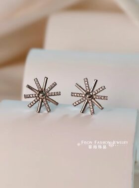 韩版明星款雏菊耳钉925纯银太阳的后裔耳钉韩国镶钻小雏菊耳饰品