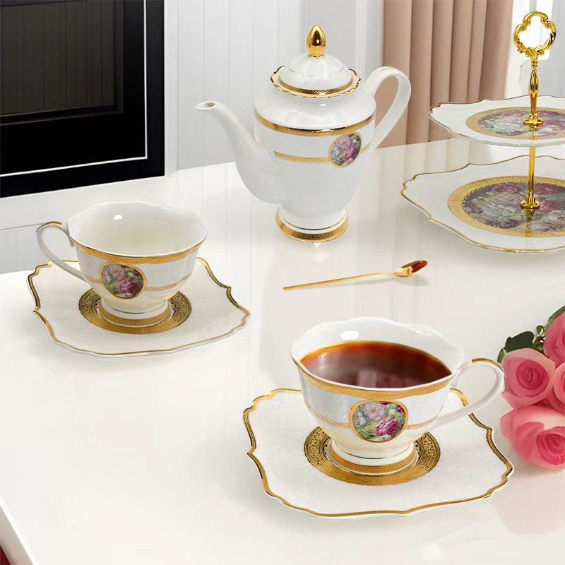 Karosa欧式精致陶瓷咖啡具时尚杯蝶套装礼品金边骨质瓷咖啡杯