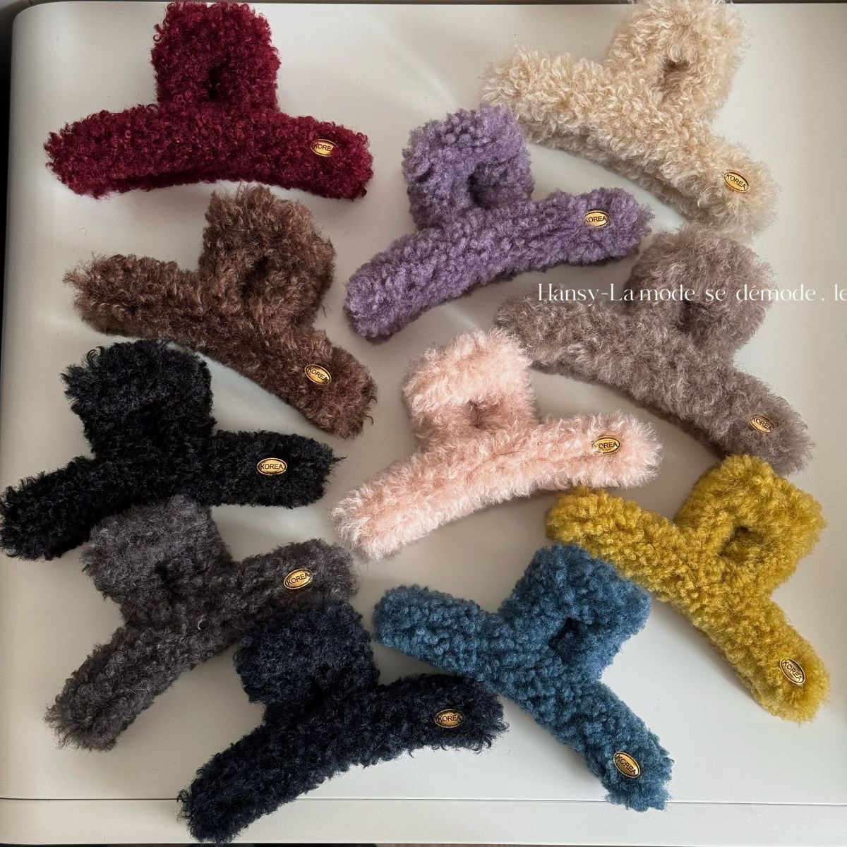 椭圆金标毛绒一字抓夹大号毛毛秋冬高级感发夹女后脑勺盘发鲨鱼