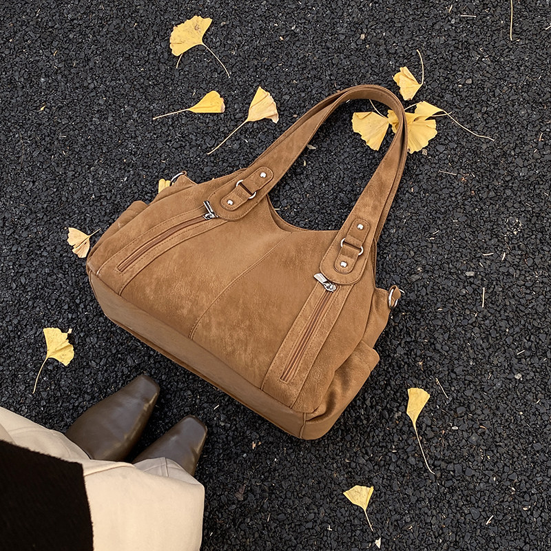 美拉德复古机车包包女2025新款潮时尚韩国托特包高级感单肩通勤包,箱包皮具/热销女包/男包,托特包,淘宝优惠券,粉丝福利购,淘宝优惠卷