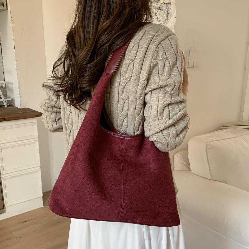 简约红色磨砂质感托特包子母包