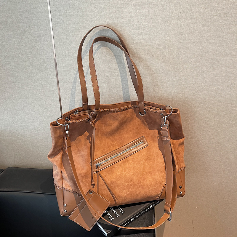 美拉德复古棕色磨砂手提机车包包女新款潮时尚高级感大容量托特包