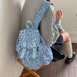 双肩包女韩系大容量学生党上课通勤高颜值背包2025新款百搭登山包