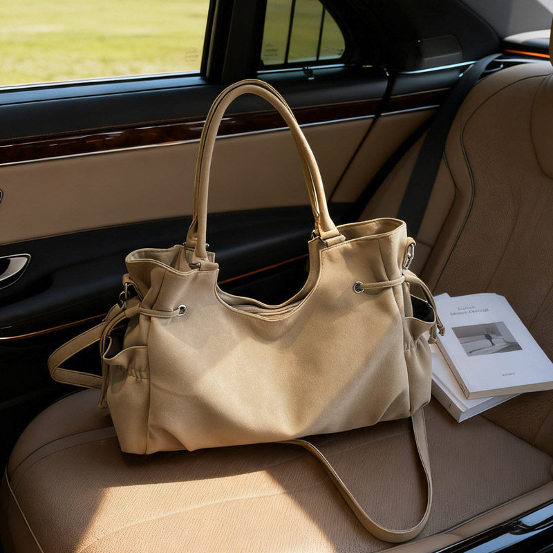 日常休闲通勤棕色手提托特包包女大容量2025新款高级感单肩斜挎包,箱包皮具/热销女包/男包,托特包,淘宝优惠券,粉丝福利购,淘宝优惠卷