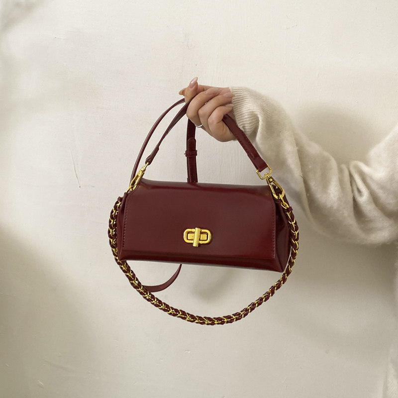 高级感小方包女2026新款复古风链条单肩斜挎包百搭洋气百搭腋下包,箱包皮具/热销女包/男包,小方包,淘宝优惠券,粉丝福利购,淘宝优惠卷