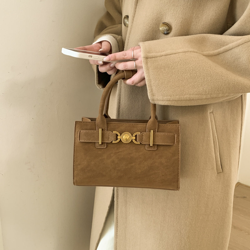 磨砂绒斜挎包包女秋冬2025新款巨好看包高级感轻奢小众手拎小方包,箱包皮具/热销女包/男包,小方包,淘宝优惠券,粉丝福利购,淘宝优惠卷