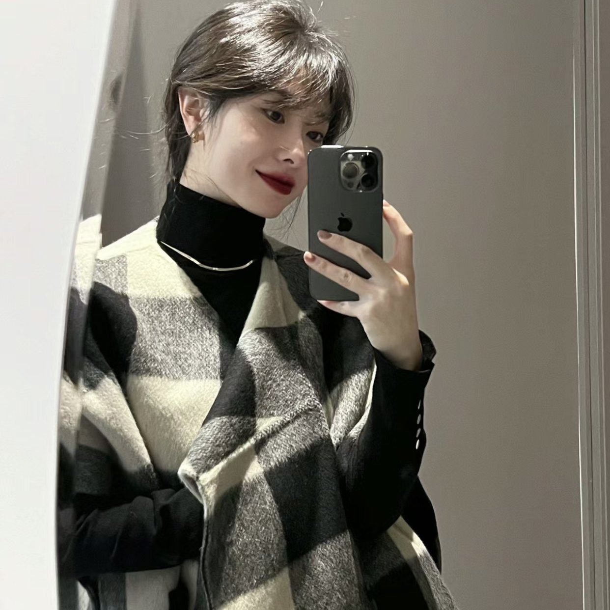 Lazy zoe蒙田的枫兔毛斗篷 法式复古气质披肩百搭口袋毛呢外套