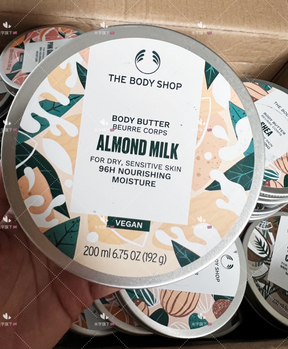 包邮新版包装新品Thebodyshop杏仁牛奶修复身体滋养霜 200ML