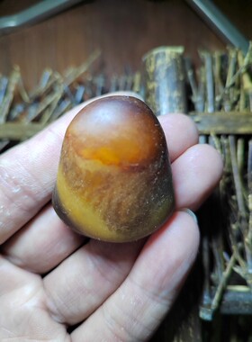 奇葩籽料，鸡油皮鸡蛋黄籽料原石，密度2.99，有一种籽料叫喜欢