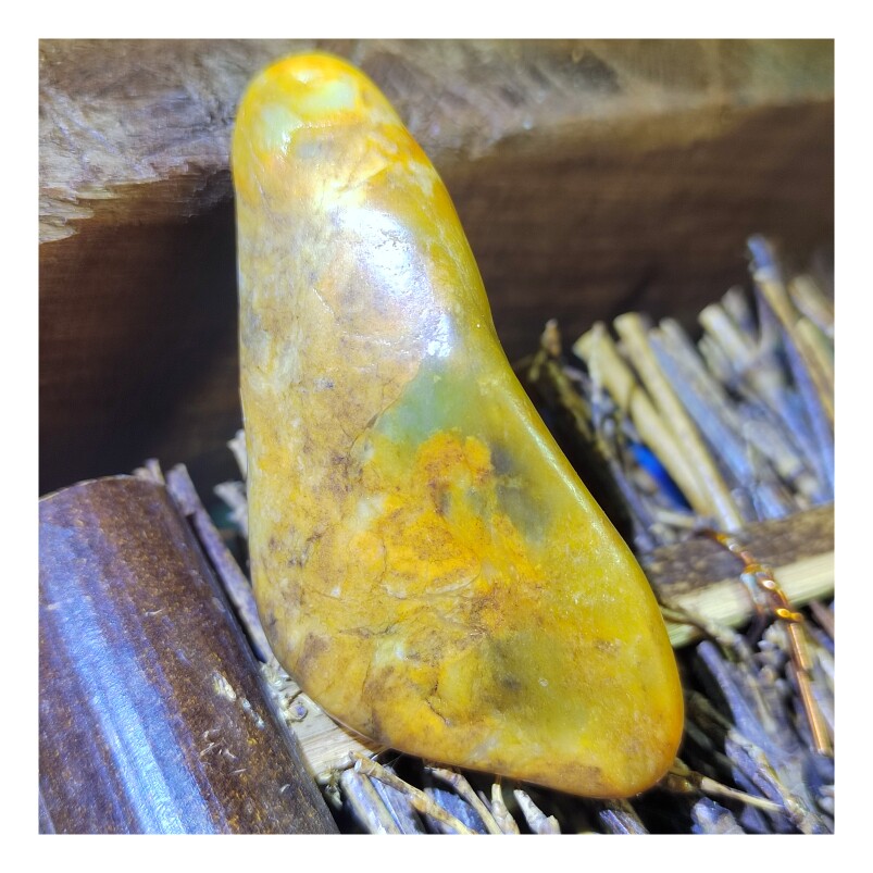金包玉的魅力，天然原籽黄金皮色三色羊脂玉新疆和田玉老坑籽料