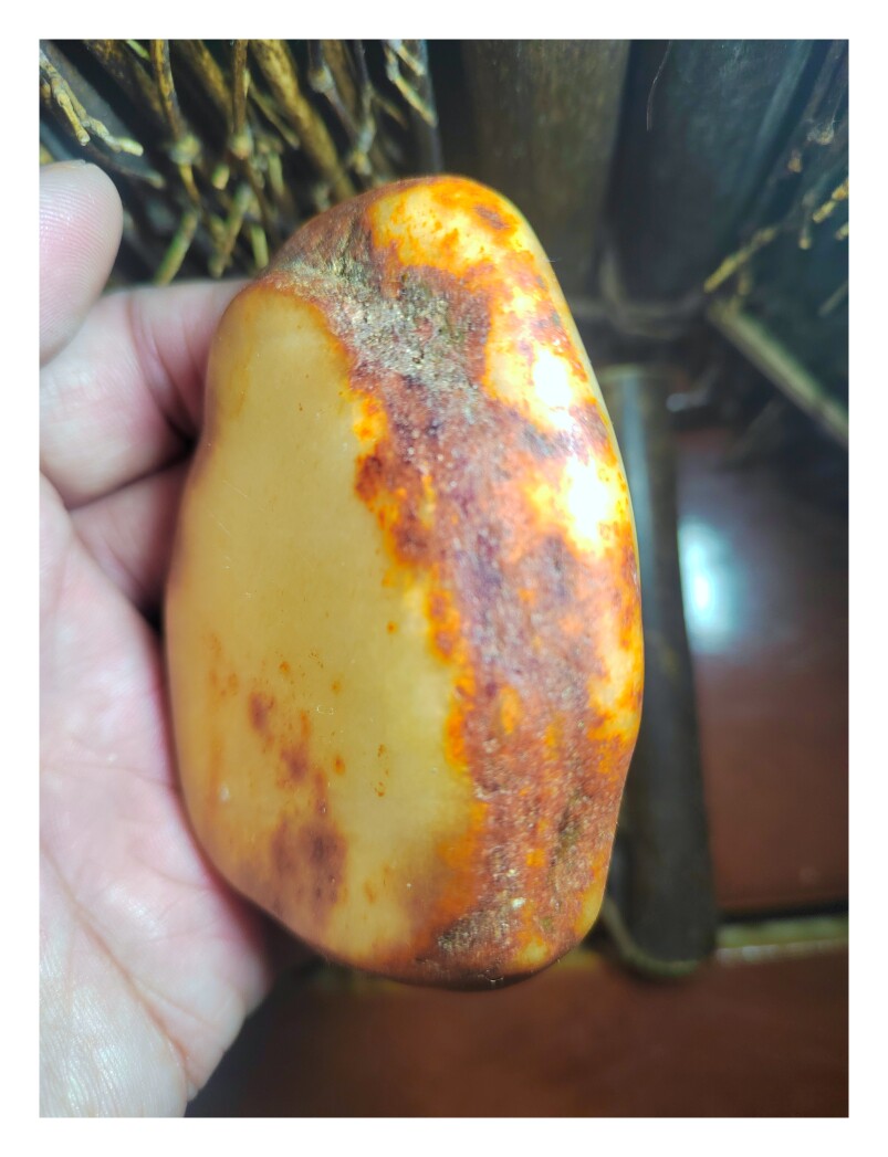 新疆玛丽艳老红皮籽料原石标本,古籍记载出羊脂玉盘盘出油疙瘩