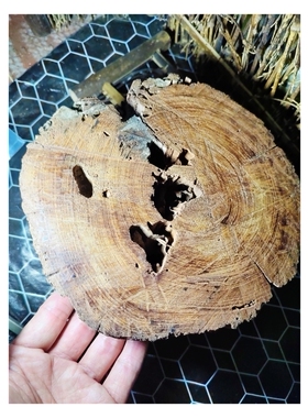 海南黎族老房料千年黄熟香碳化奇楠849克，沉香特征明显蜜香药香