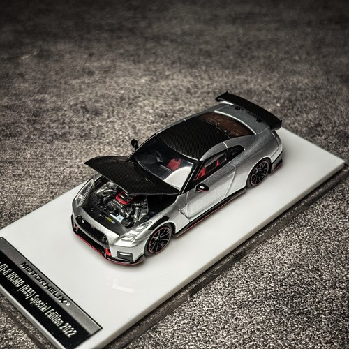 MH 1/64 日产GT-R R35 银色 NISMO Special Edition 合金汽车模型