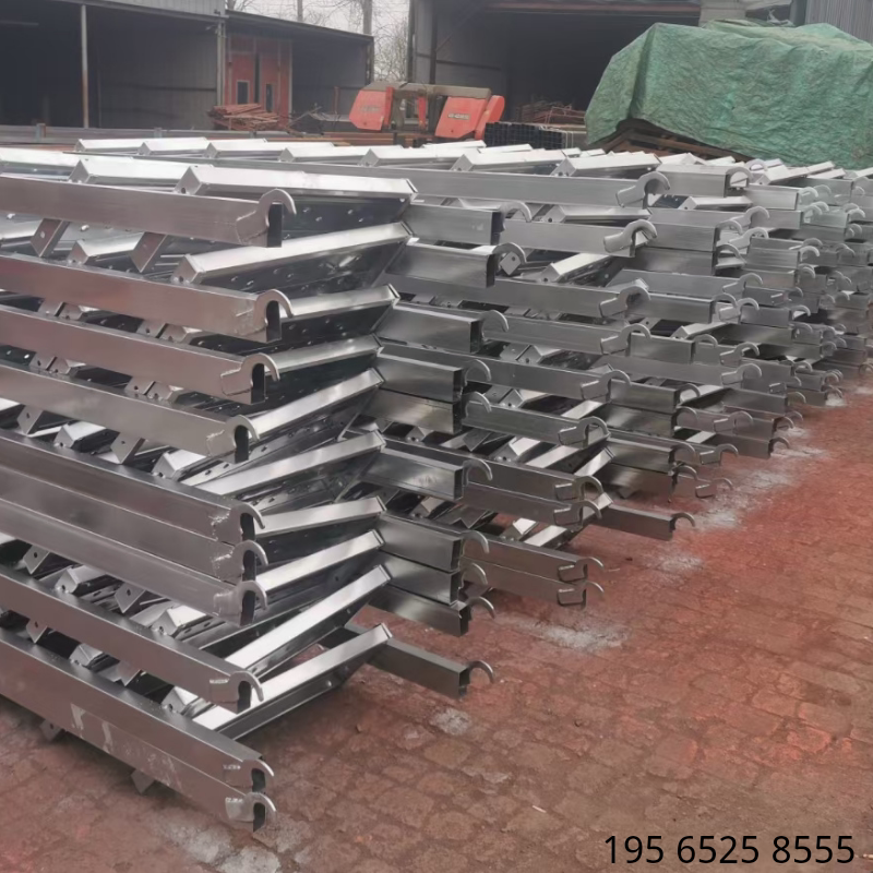 爬梯脚手架梯子盘扣钢梯镀锌外架楼梯建筑工地盘扣式脚手架钢爬梯