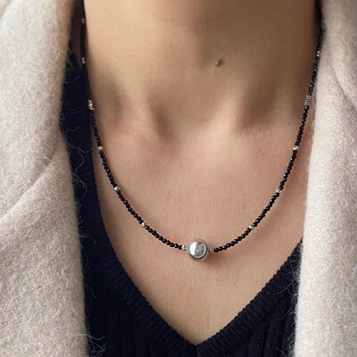天然爆闪刻面黑尖晶石项链 天然石锁骨链小众ins百搭叠戴显瘦时尚