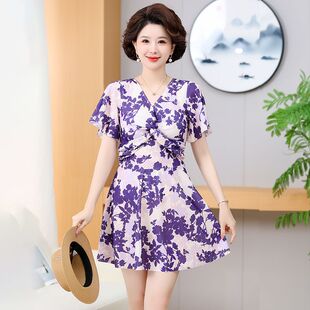 妈妈泳衣女保守泡温泉遮肚显瘦加大200斤中老年女连体大码 游泳衣