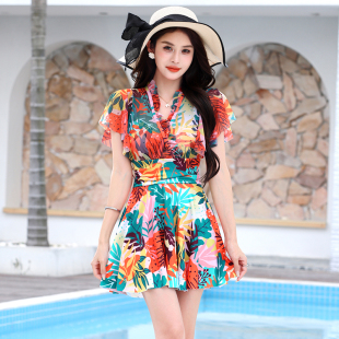 泳衣女大码 胖mm200斤遮肚显瘦保守性感连体小胸聚拢风温泉泳装