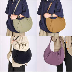 新款 月牙饺子包女韩原创斜挎单肩腋下包森系大容量褶皱小众瑜伽包