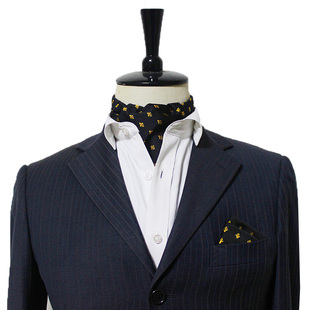 黑色底金黄色矛头卡通个性潮流真丝桑蚕丝领口巾丝巾男围巾A-7655