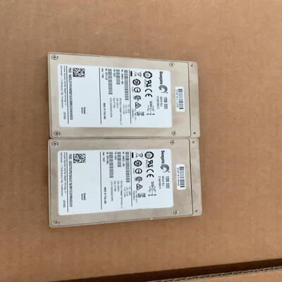 希捷 SSD 25寸 SAS 12GB 400GB ST4(念奴配件）
