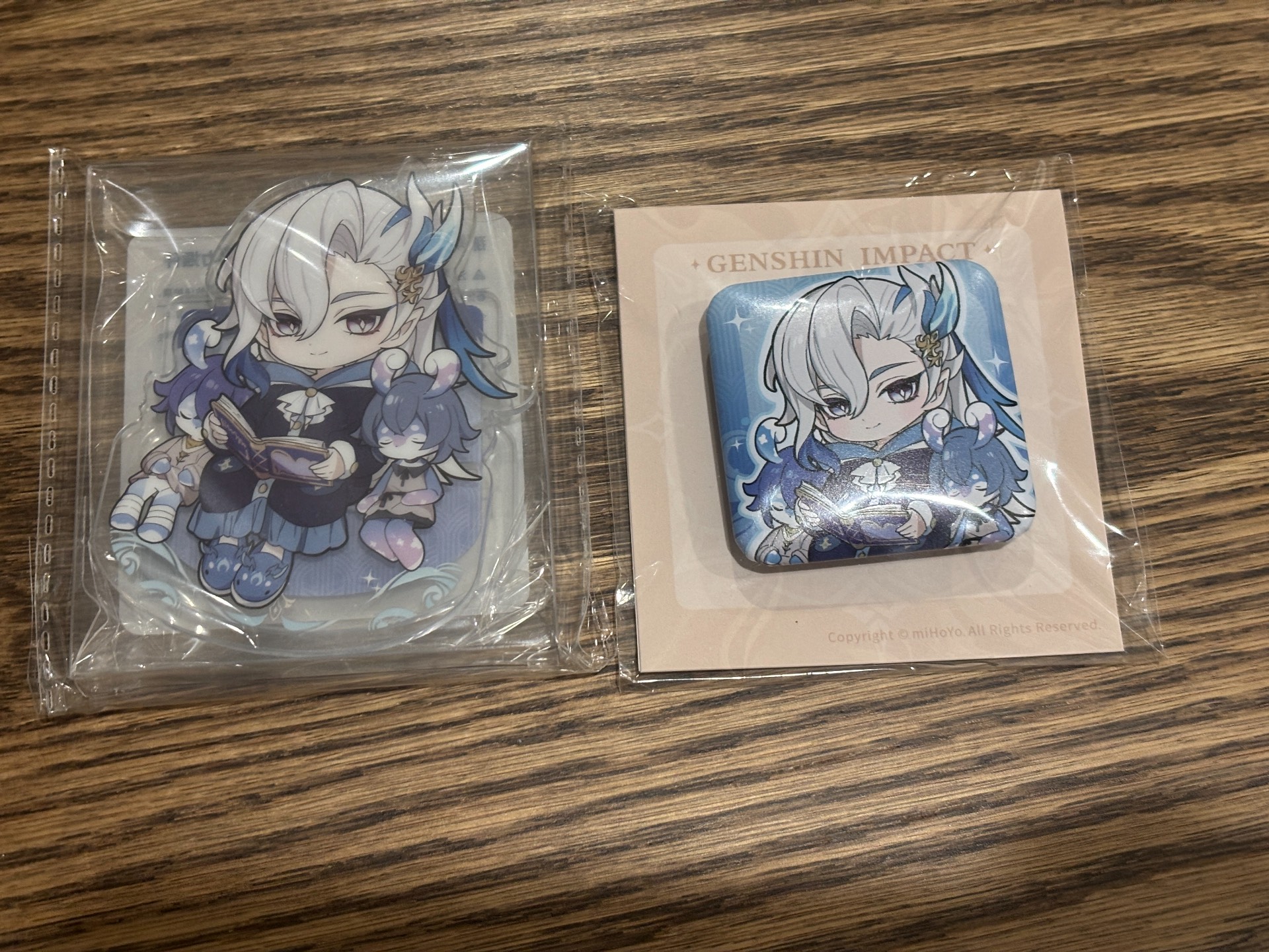 LIMITED - LAST ONE - Genshin Impact Neuvillette Gift Set Acrylic Stand & Badge - China Exclusive Anime Merch
