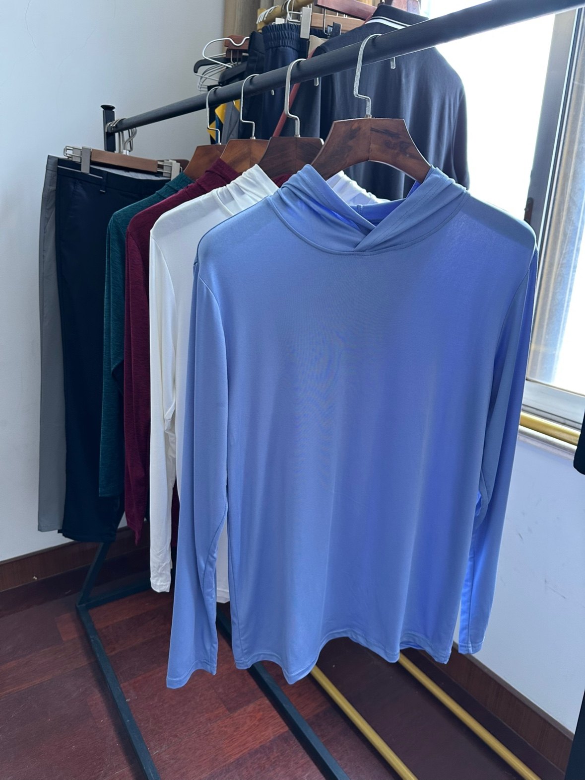 出口美国单一包4件轻薄透气速干弹力连帽长袖休闲运动T恤防晒帽衫