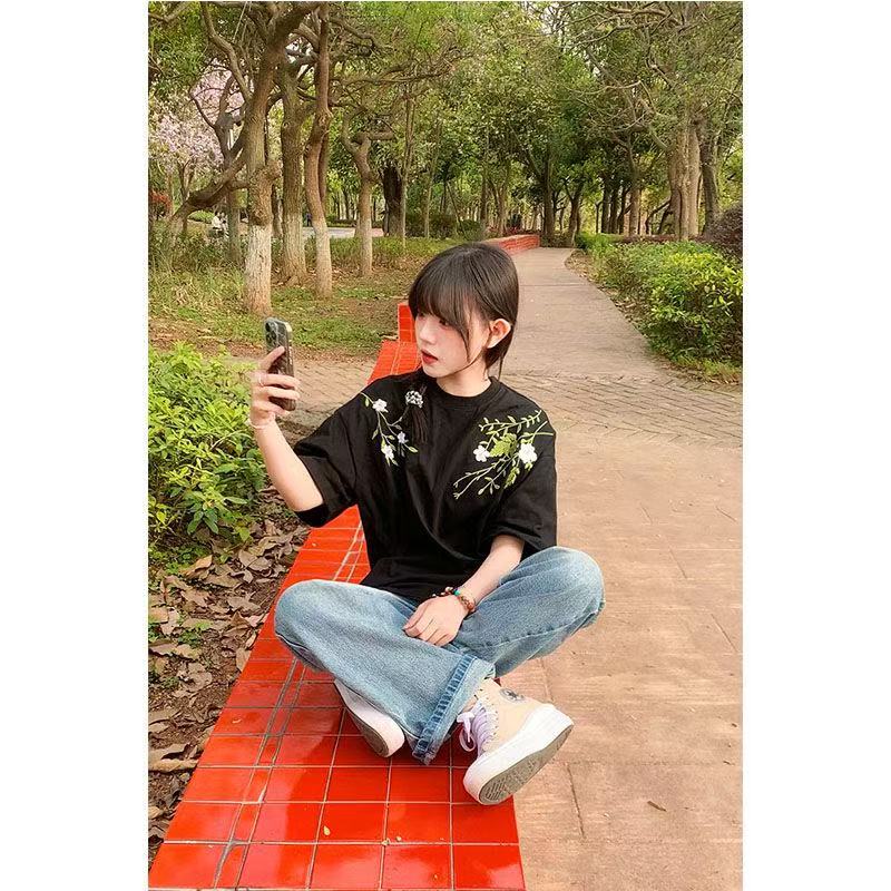 100%纯棉潮牌刺绣花卉夏季短袖T恤女闺蜜装设计感小个子韩系上衣