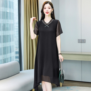 大码女装200斤连衣裙2026夏季胖mm加肥加大妈妈气质宽松雪纺裙子