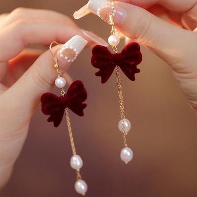 中餐厅姜妍同款红色丝绒花朵耳环