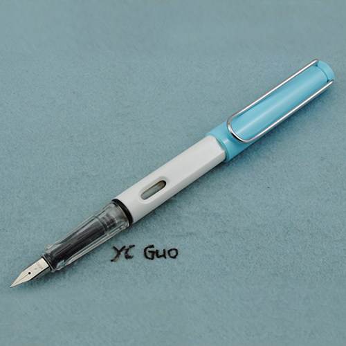 英雄359a正姿小学生明尖两用细尖钢笔 书写练字铱金笔 赠墨水墨囊