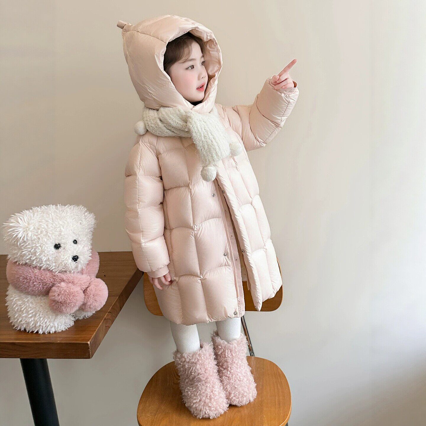 VYEO女童冬装羽绒服2026新款巨好看韩版儿童中长款白鸭绒保暖外套