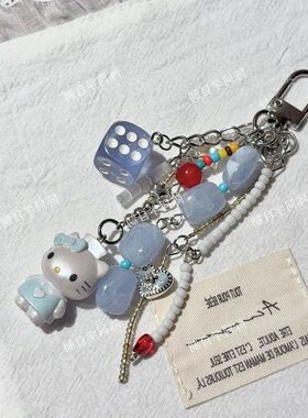 钥匙扣册女本卡猫骰子挂绳挂饰咕kitty相机护士蓝色包挂ccd手机壳