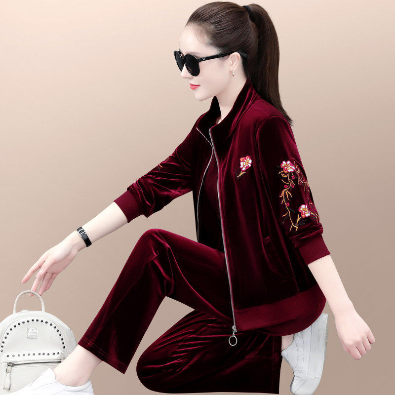 金丝绒套装女春秋2026新款宽松洋气连帽卫衣休闲运动跑步服三件套