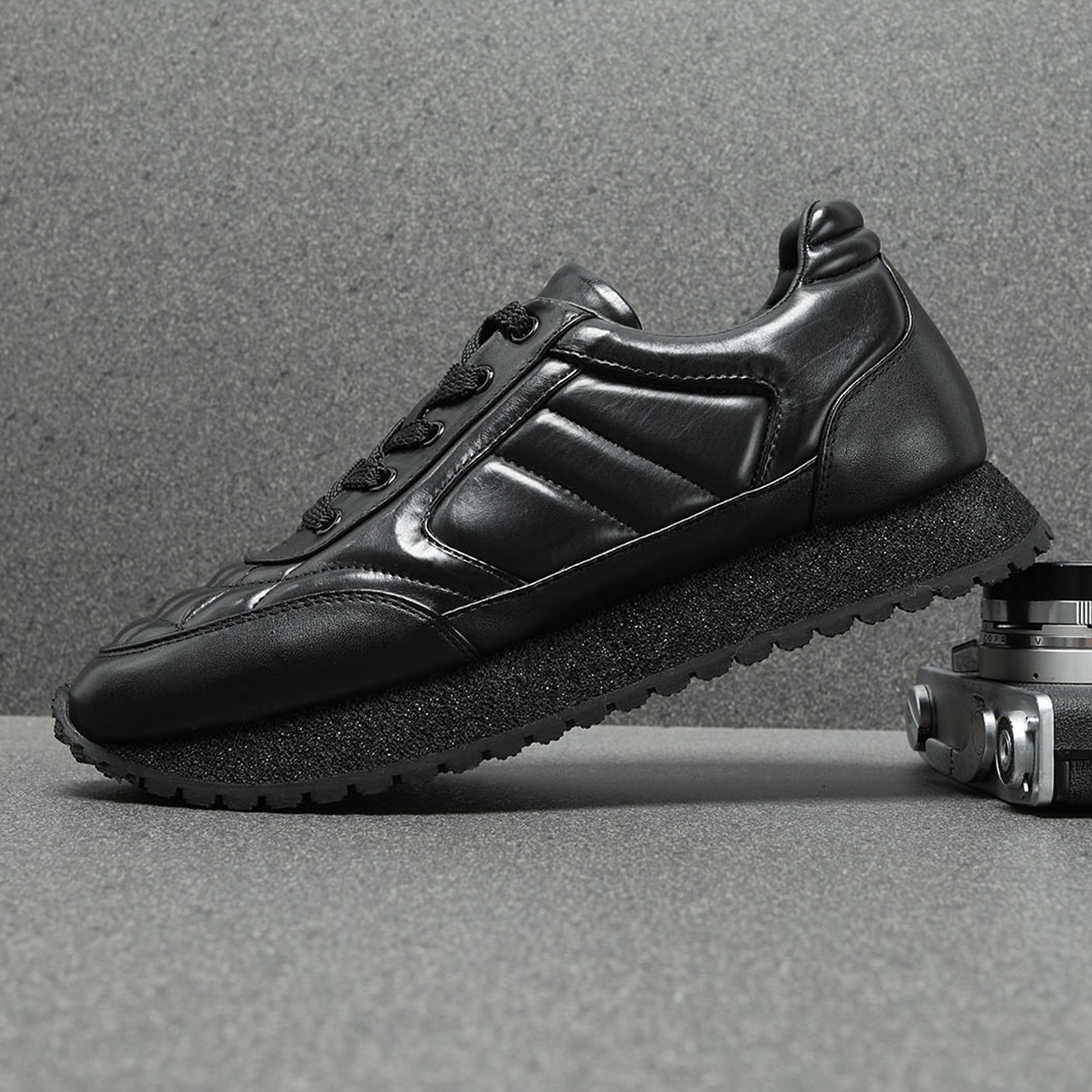 男鞋冬季2025新款高级运动皮鞋男