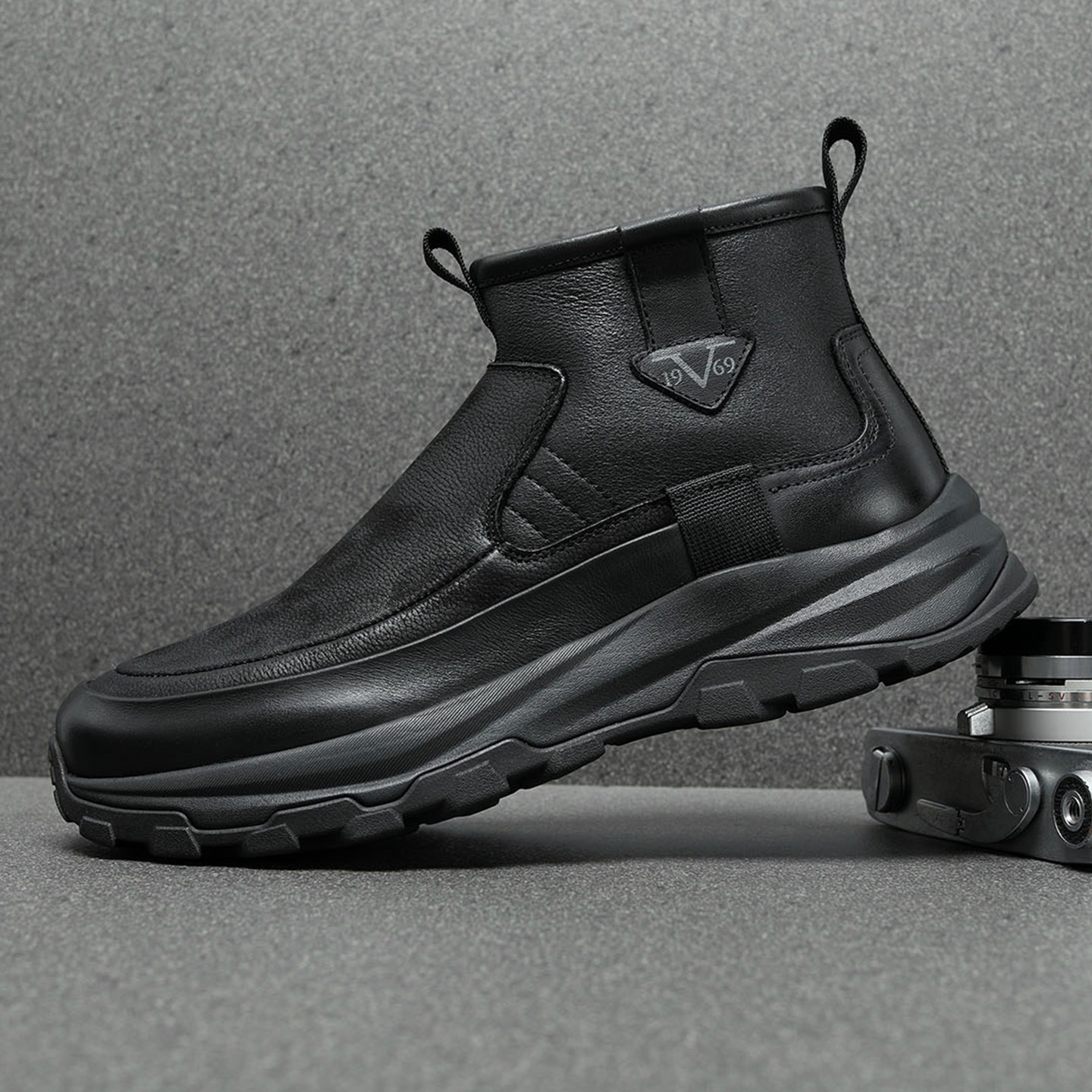 冬季马丁靴男款2025新款厚底高帮皮靴男加绒保暖羊毛雪地靴男棉靴