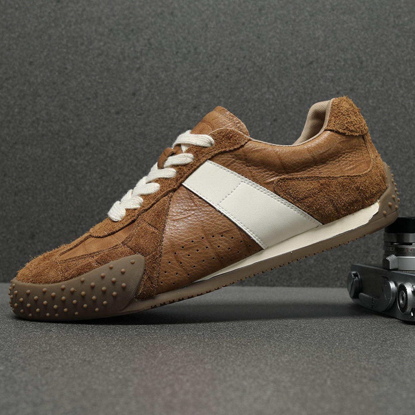 薄底德训鞋男款2026新款真皮运动休闲鞋男士潮流百搭软底阿甘鞋男,流行男鞋,德训鞋,淘宝优惠券,粉丝福利购,淘宝优惠卷