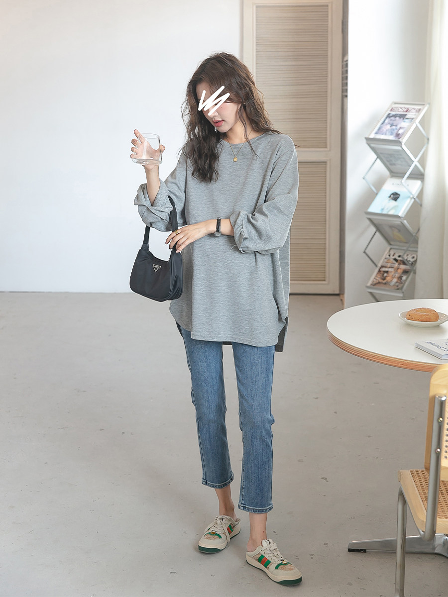 출산복 한국식 흰색 가벼운 판 티셔츠 초가을 운동복 봄과 가을 신상 중간 길이 외출 순면 바닥 셔츠