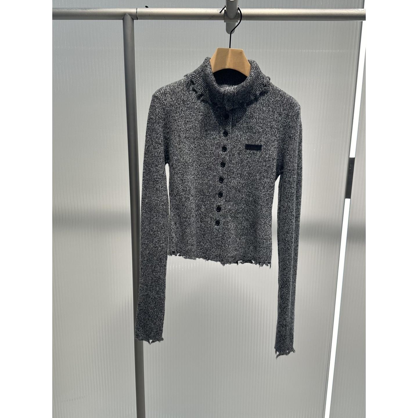 艾诺丝2025年秋冬新款绵羊毛高领磨破针织开衫女上衣AC804171